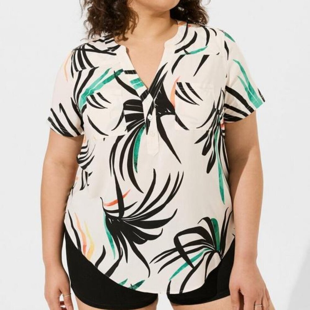NWT Torrid Harper Challis Short Sleeve Blouse